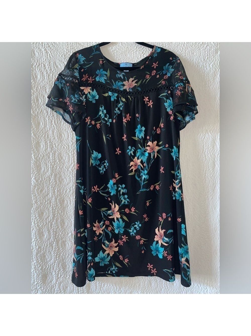 CeCe Expressive Lillies Ruffle Sleeve Mixed Media Minidress NWOT - Picture 4 of 8